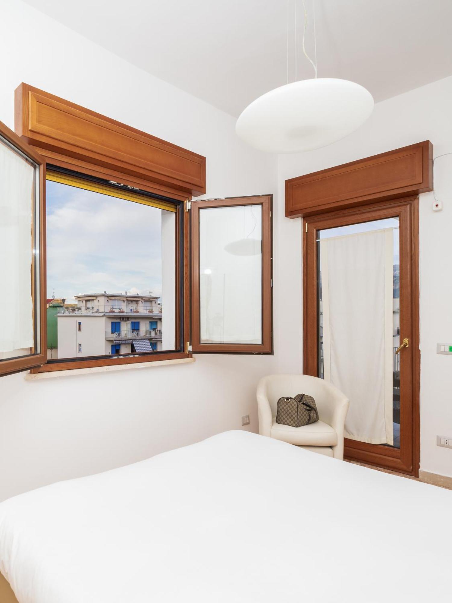 Rossella Holiday Home Sorrento Esterno foto